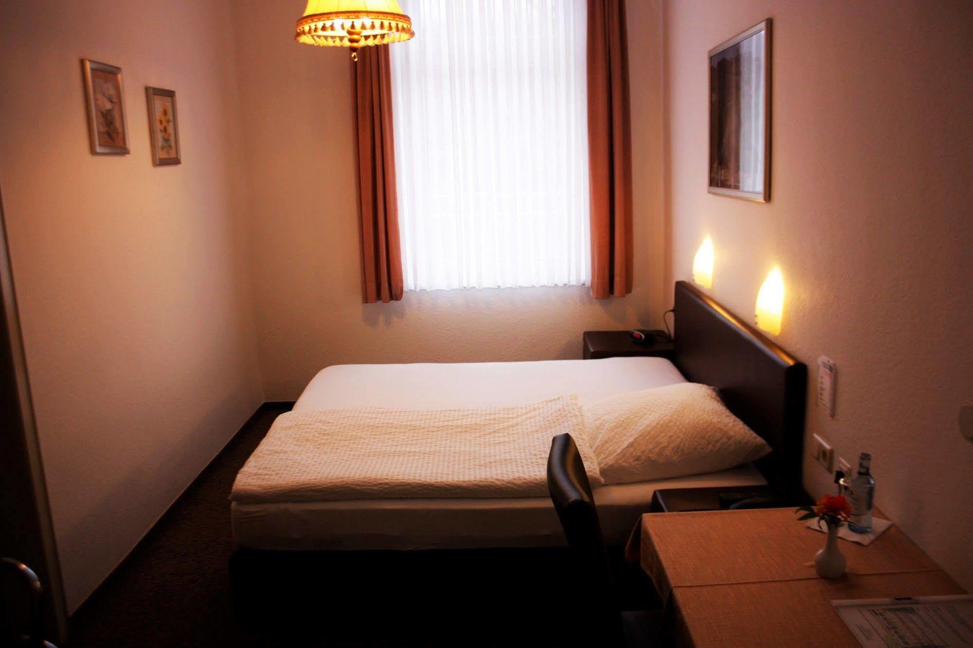 Hotel Zum Anker Andernach Eksteriør billede